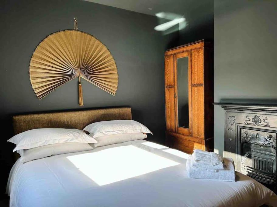 Luxury City Centre Townhouse - Sleeps 6 Честър Екстериор снимка