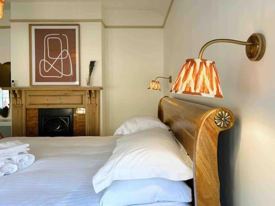 Luxury City Centre Townhouse - Sleeps 6 Честър Екстериор снимка