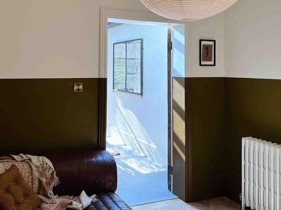 Luxury City Centre Townhouse - Sleeps 6 Честър Екстериор снимка